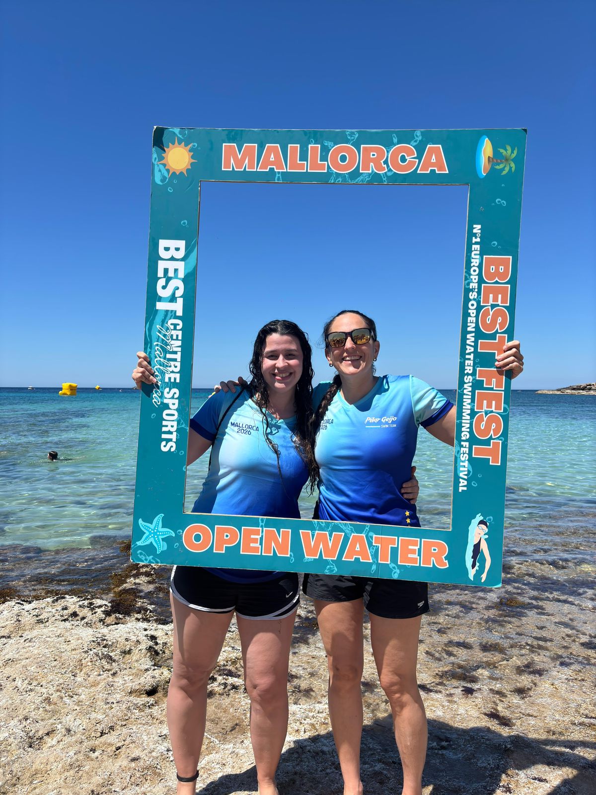 Ana Paula Asenjo cumplió un sueño en Mallorca y llevó el nombre de Trevelin a las aguas abiertas internacionales.