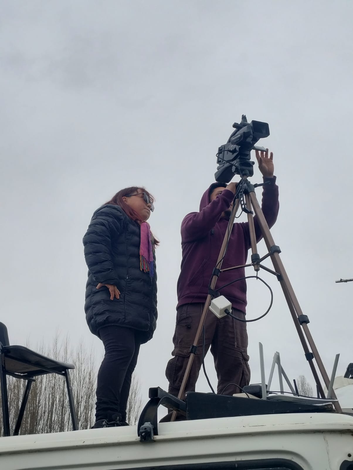 Estudiantes de Periodismo Deportivo realizaron su primera transmisión junto a la Radio Municipal de Trevelin.