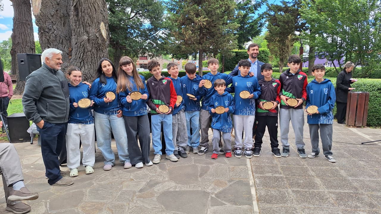 La Secretaría de Deportes reconoció a los deportistas destacados de Trevelin.