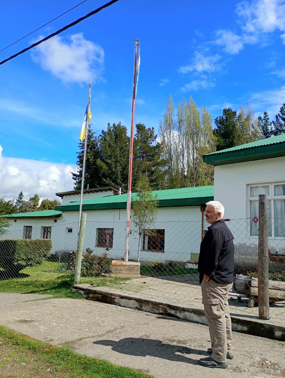 Más elementos deportivos para los parajes, entrega en Lago Rosario.
