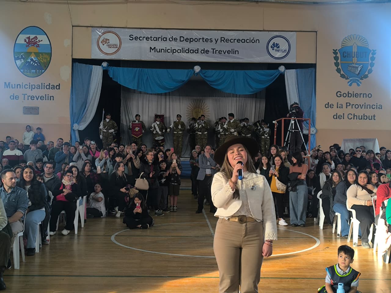 Multitudinaria Promesa de Lealtad: 15 años del Acto Comunitario en Trevelin.