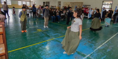 Acto por el 81° Aniversario de Aldea Escolar.
