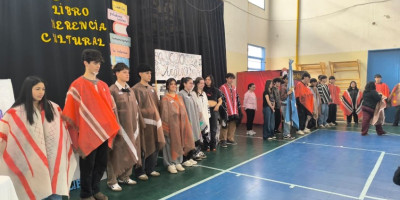 Apertura de la 3° Feria del Libro en la Escuela N° 705 de Trevelin.