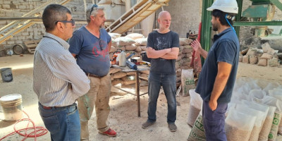 Empresa Trevelinense inició el proceso para certificar la calidad IRAM de sus pellets de conífera.