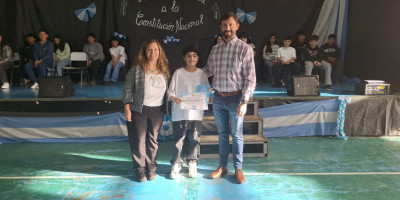 Estudiantes de Trevelin y sus Parajes realizaron la Promesa a la Constitución Nacional.