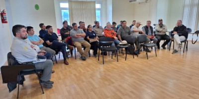 Incendios de interfase: Las instituciones coordinan el trabajo en Trevelin. Incendios de interfase: Las instituciones coordinan el trabajo en Trevelin.