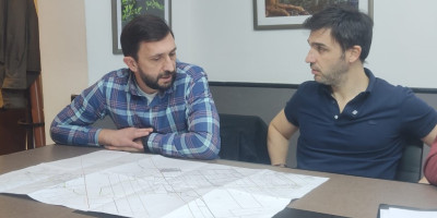 Ingram presentó a Torres un proyecto para llevar gas de red a Los Cipreses.