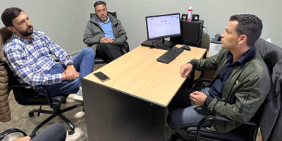 Ingram se reunió con el Presidente del IAS.