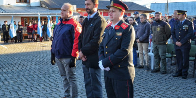 La Municipalidad de Trevelin reafirma su compromiso con los Bomberos Voluntarios en su día.