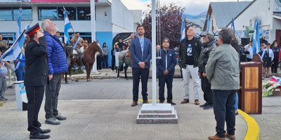 Trevelin conmemoró el Día del Veterano y de los Caídos en la Guerra de Malvinas con un fuerte mensaje de memoria y reconocimiento.