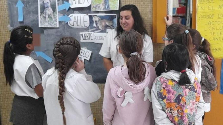 Conversatorio sobre Tenencia Responsable en escuelas de Los Cipreses - Imagen de Archivo.