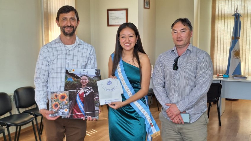 El intendente Ingram recibió a la 2ª Embajadora de la Fiesta Nacional de la Flor.