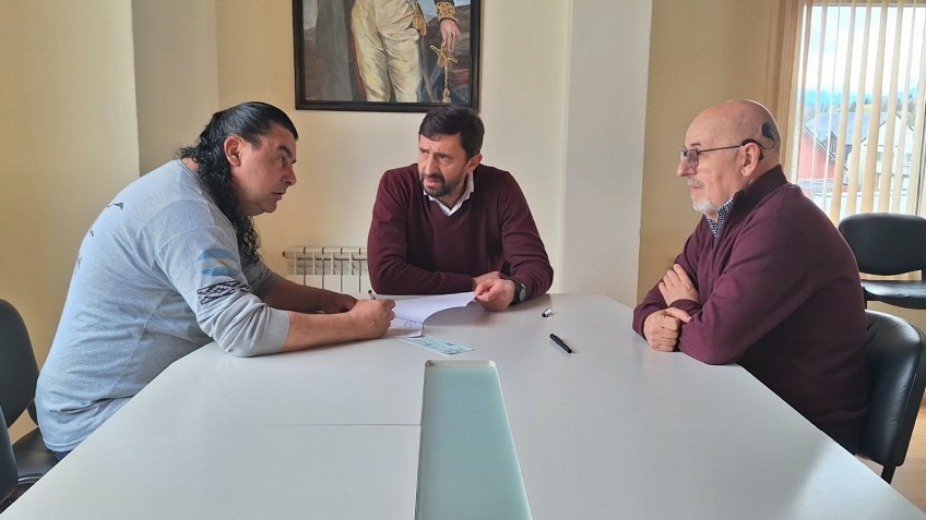 El Municipio acompaña la participación del grupo de danzas ‘Pellü Weche’ en un importante encuentro provincial.