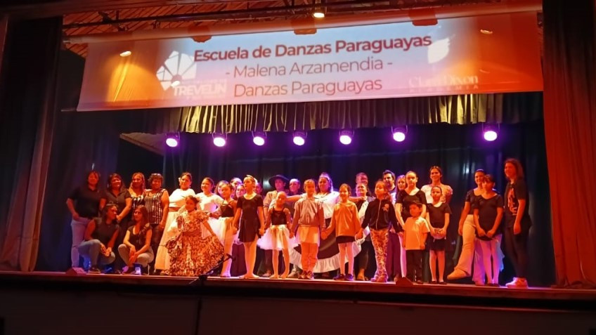Gran convocatoria y éxito total en el Festival de Danzas en Trevelin por el Día Internacional de la Danza.