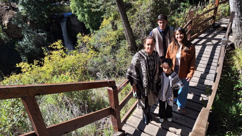 Trevelin dio la bienvenida a la temporada de otoño en las Cascadas Nant y Fall.