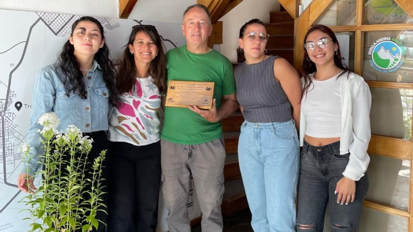 Trevelin reconoció la trayectoria de Mervyn Evans, creador del Molino Harinero Nant Fach.