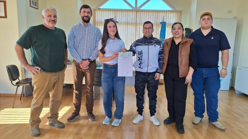 Deportes. Acompañamiento al equipo local Teagymbrous.