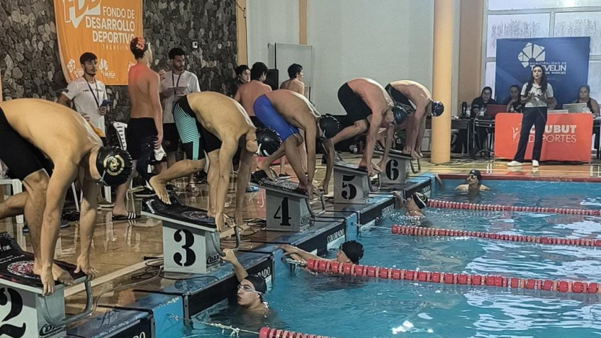 Trevelin fue sede del primer Provincial de Natación de FENACH con más de 280 nadadores.
