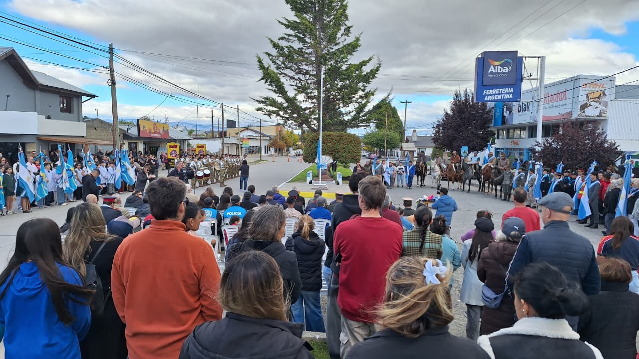 Trevelin conmemoró el Día del Veterano y de los Caídos en la Guerra de Malvinas con un fuerte mensaje de memoria y reconocimiento.