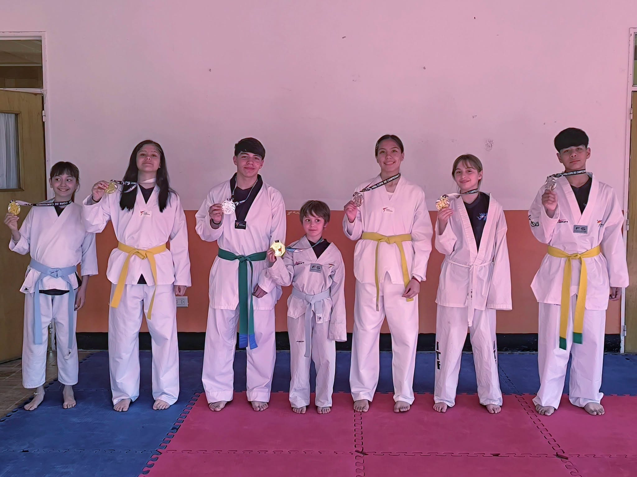 Trevelin conquistó el podio en la VIII Copa Internacional de Campeones de Taekwondo en Bariloche.